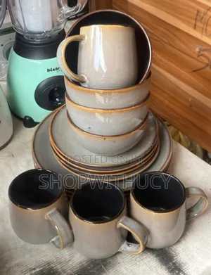 16 PCS Ceramic Stoneware Dinnerware Se