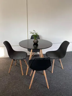 Round Table With Four Chairs