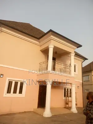 7bdrm Duplex in Gwàrinpa Estate, Gwarinpa for rent