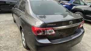 Toyota Corolla LE 4dr Sedan (1.8L 4cyl 4A) 2012 Black