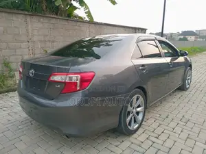Toyota Camry 2012 Gray