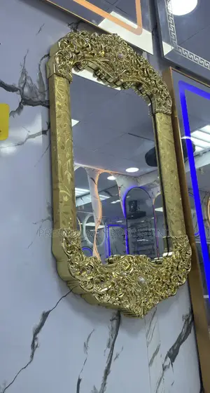 Royal Plastic Mirror