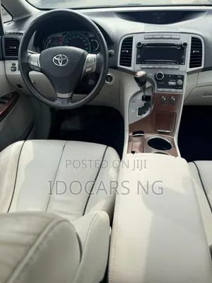Toyota Venza V6 AWD 2011 Gray