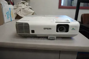 Epson Powerlite 95 Xga 3lcd Projector