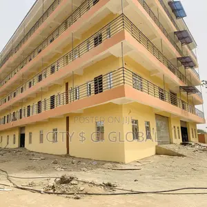 Shop and Office Space. Newly Built Office Space