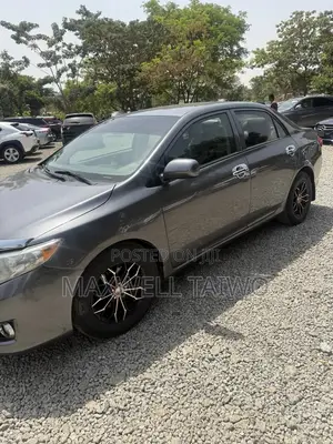 Toyota Corolla LE 4dr Sedan (1.8L 4 cyl 4A) 2009 Gray