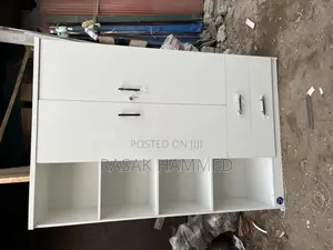 4ft by 6ft Wardrobe Off-White