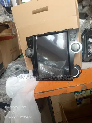 Highlander 2008-013 Tesla Navigation Screen