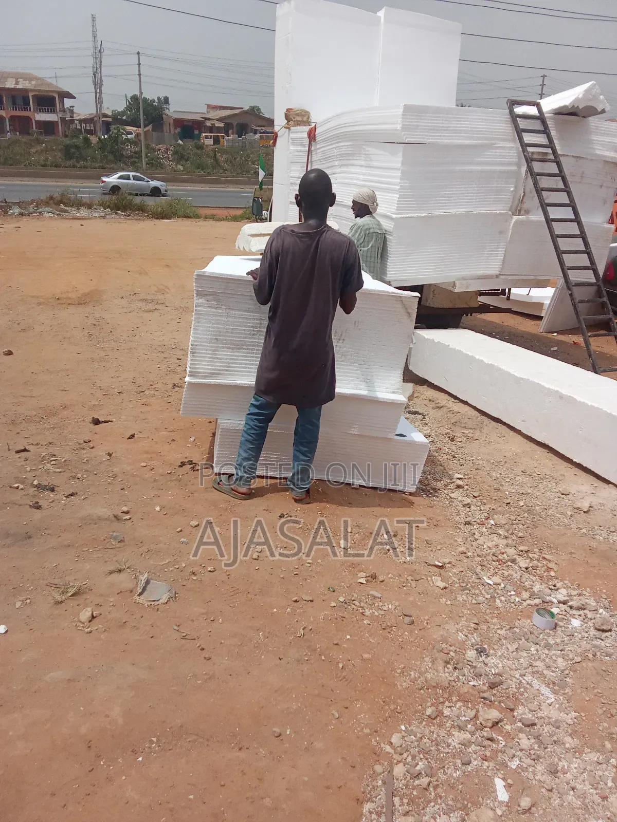Polystyrene Bord and Parapet