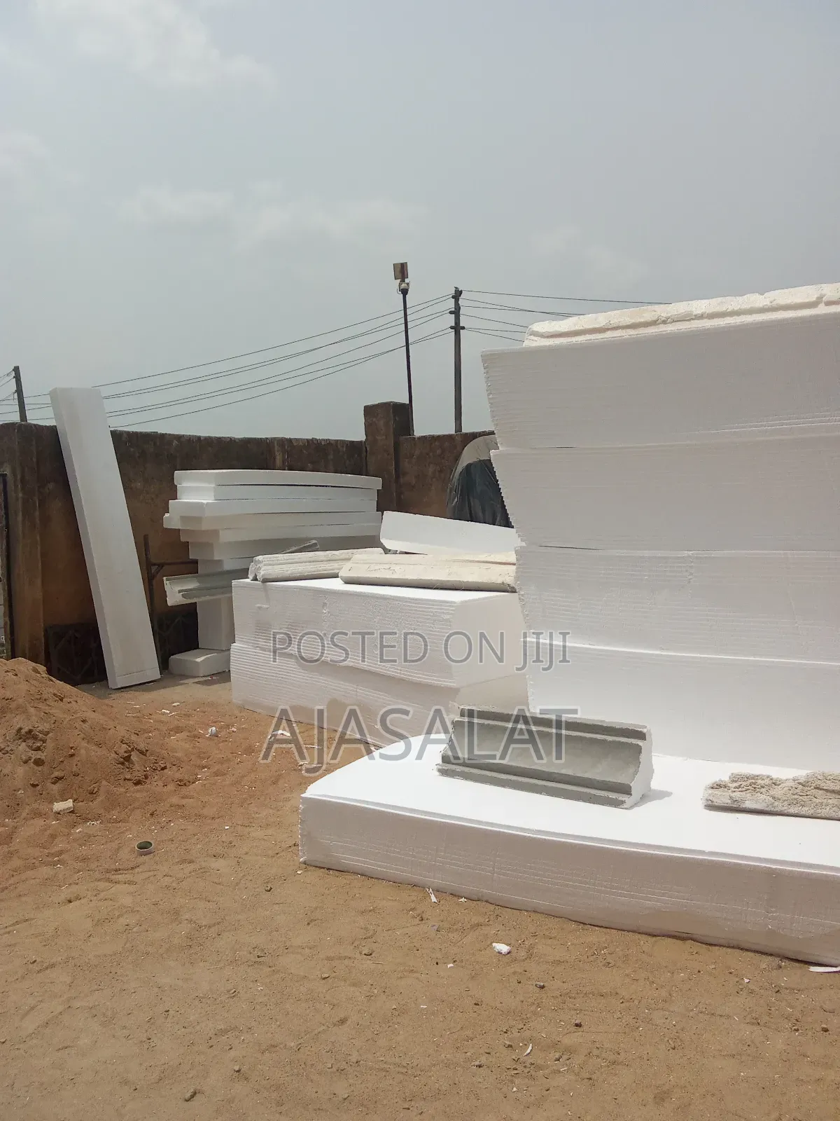Polystyrene Bord and Parapet