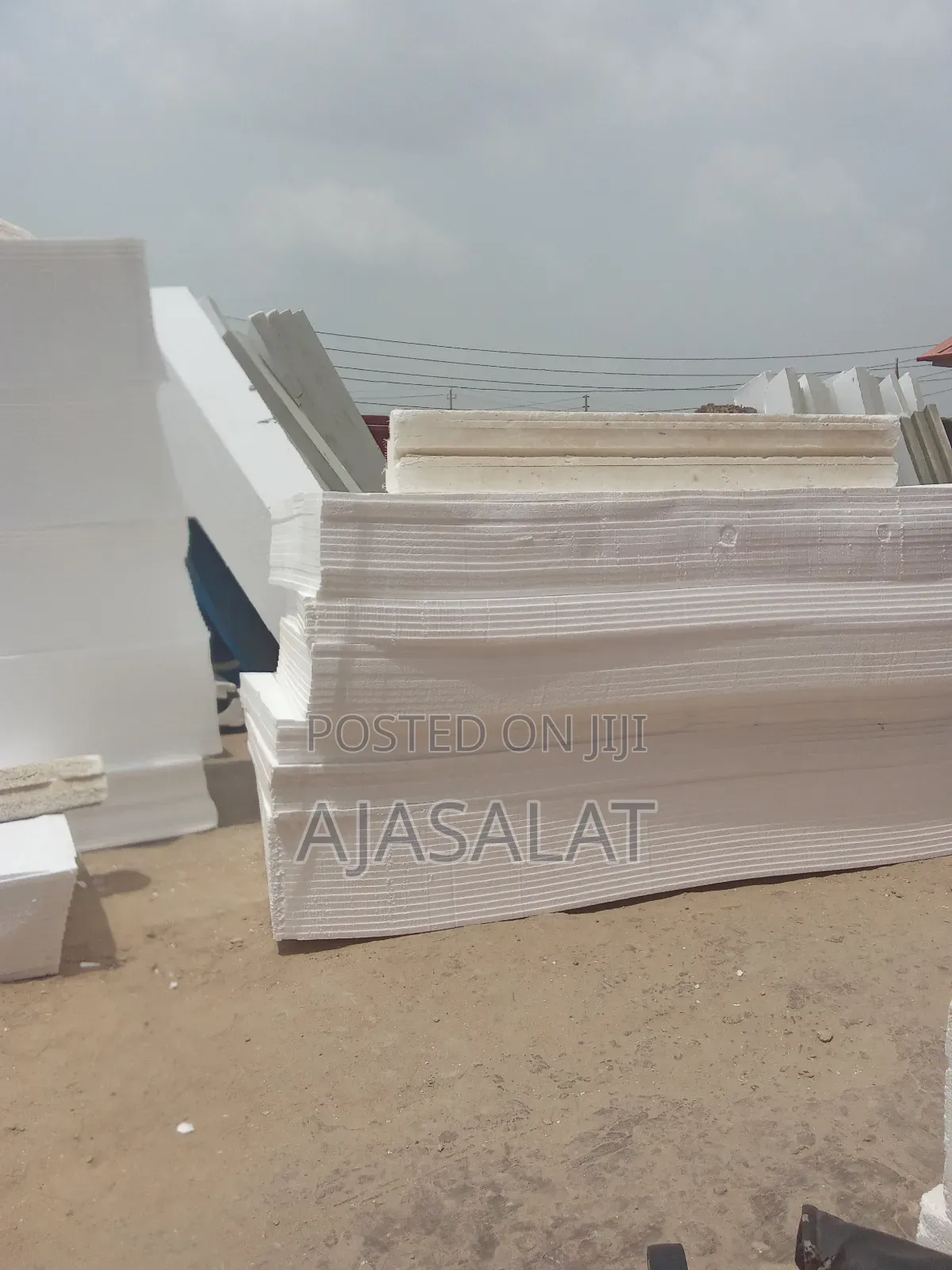 Polystyrene Bord and Parapet