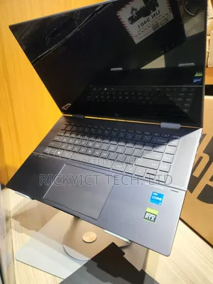 Laptop HP Envy 15 16GB Intel Core i7 SSD 1T