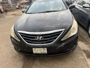Hyundai Sonata 2011 Black
