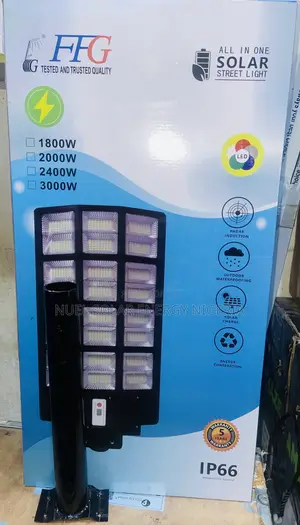 Best Quality Standard 3000w FFG Solar Street Light Comes With Pole