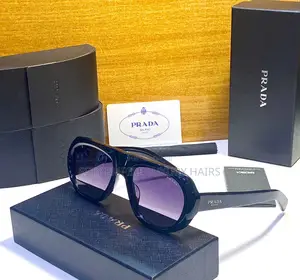 High Quality Luxury Prada Glasses