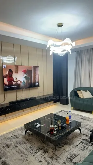 Wall to Wall Gloxy Tv Console