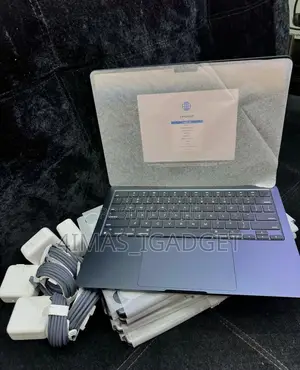 Laptop Apple MacBook Air 2024 M3 13-inch 16GB Intel Core M3 SSD 512GB