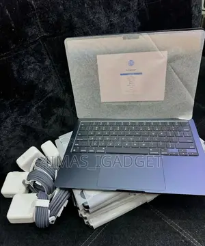 Laptop Apple MacBook Air 2024 M3 13-inch 16GB Intel Core M3 SSD 512GB