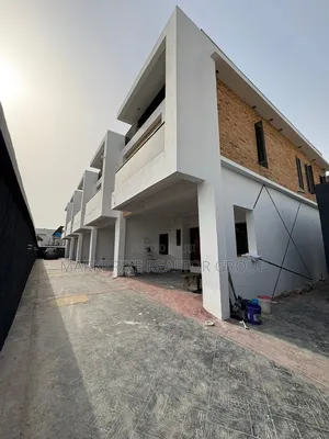 4bdrm Duplex in Ologolo Lekki Lagos for sale