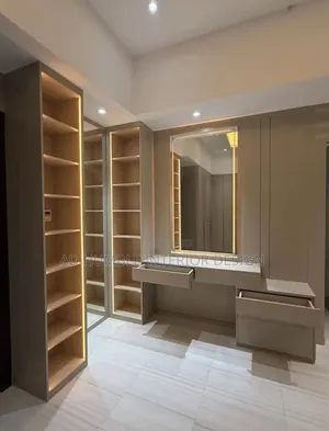 Exclusive Design of Shelf and Wobrope