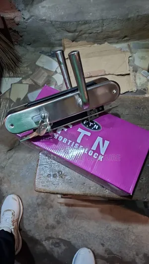 Door Handle Key