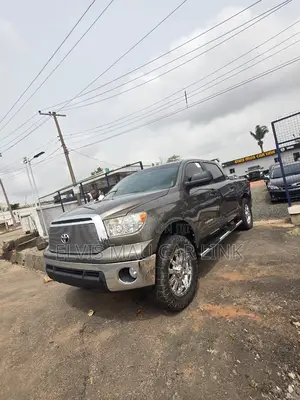 Toyota Tundra Double Cab 4x4 Limited 2012 Brown
