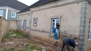 4bdrm Apartment in Withgod Estate, Oluyole for sale