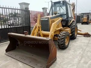 Caterpillar Backhoe 446b