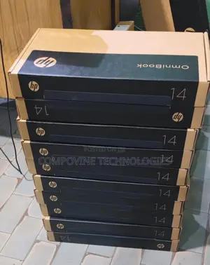 New Laptop HP OmniBook 5 Flip 8GB Intel Core 5 SSD 512GB