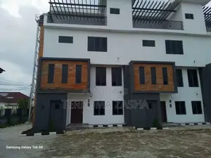 5bdrm Townhouse/Terrace in Jabi for sale