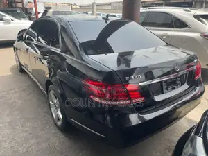 Mercedes-Benz E350 Base 4Matic Sedan AWD (3.5L 6cyl 7A) 2016 Black