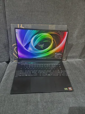 Laptop Razer Blade Pro 32GB AMD Ryzen 9 SSD 2T