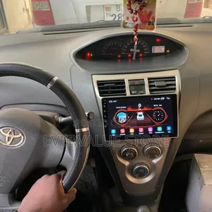 Toyota Yaris 2007-2012 Android Player + Reverse Camera