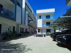 5bdrm Duplex in Utako for sale