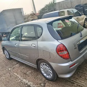 Daihatsu Sirion 2005 Silver