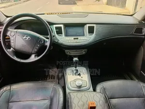 Hyundai Genesis 3.8 4dr Sedan (3.8L 6cyl 8A) 2014 Black