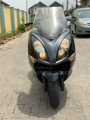 Yamaha Majesty 2018 Black