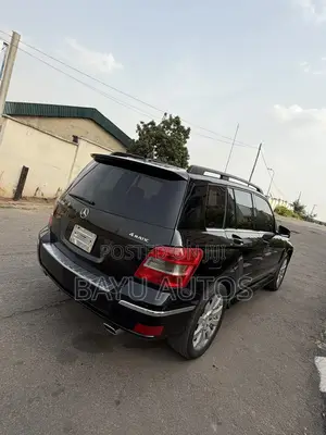 Mercedes-Benz GLK-Class 350 4MATIC 2010 Black