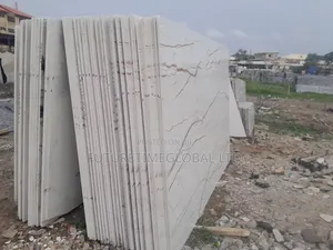 Creamy-Gold Marble Quartz Slab