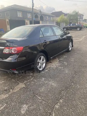 Toyota Corolla S 4dr Sedan (1.8L 4cyl 4A) 2013 Black