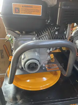 Ingco Gasoline Concrete Vibrator Machine