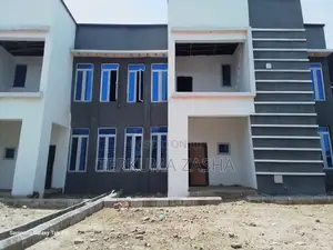 4bdrm Townhouse/Terrace in Cedarwood F01 Estate, Kubwa for Sale