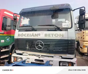Mercedes 1820 Tippa 6 Tire Withith Auxiliary