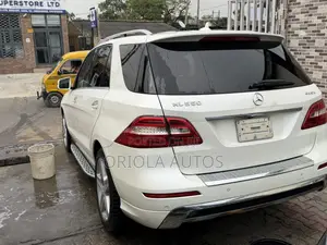 Mercedes-Benz M Class ML400 4MATIC 4dr SUV AWD (3.0L 6cyl Turbo 7A)
