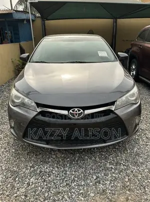 Toyota Camry SE 4dr Sedan (2.5L 4cyl 6A) 2015 Gray