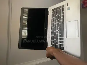 Laptop HP 240 G6 6GB SSD 250GB