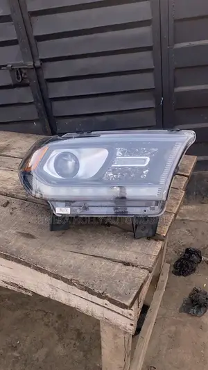 2016 Dodge Durango Front Headlight Lamp (Tokunbo)