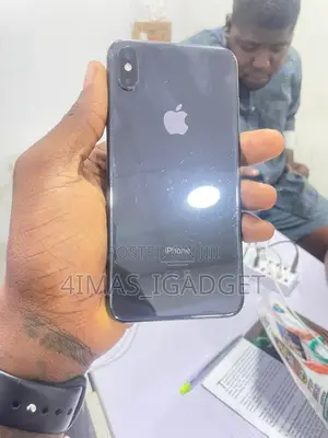 Apple iPhone XS Max 64 GB Black