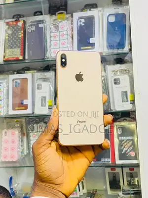 Apple iPhone XS 64 GB Gold