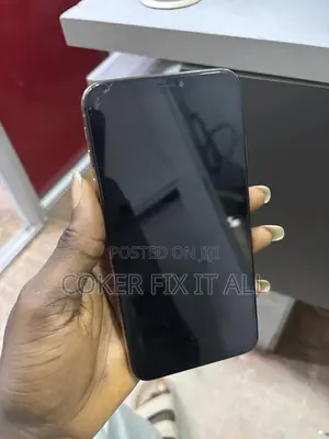 Apple iPhone XS Max 64 GB Gold
